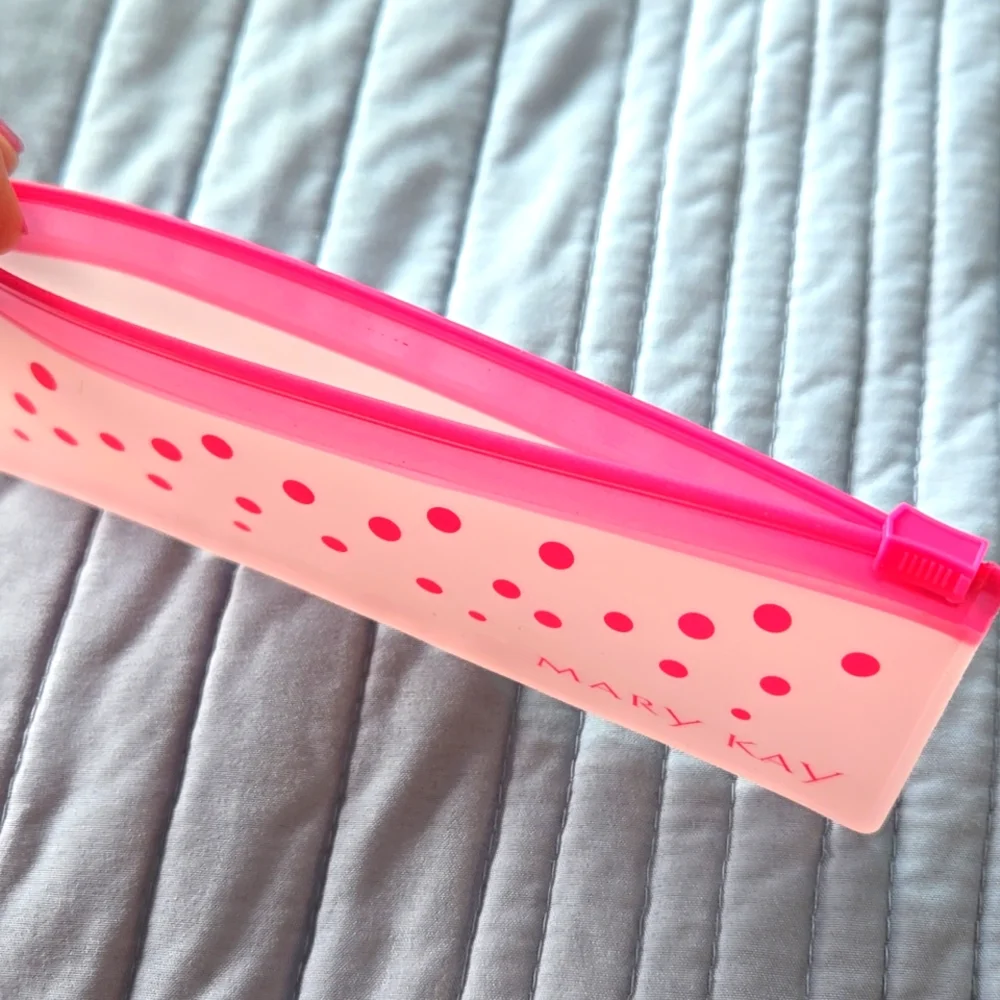 Mary Kay Pink Brush Trio with‎ Gold Accents